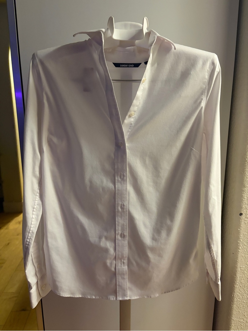 Lands' End Women's White Tailored Long-Sleeve Button-Up Shirt Size S